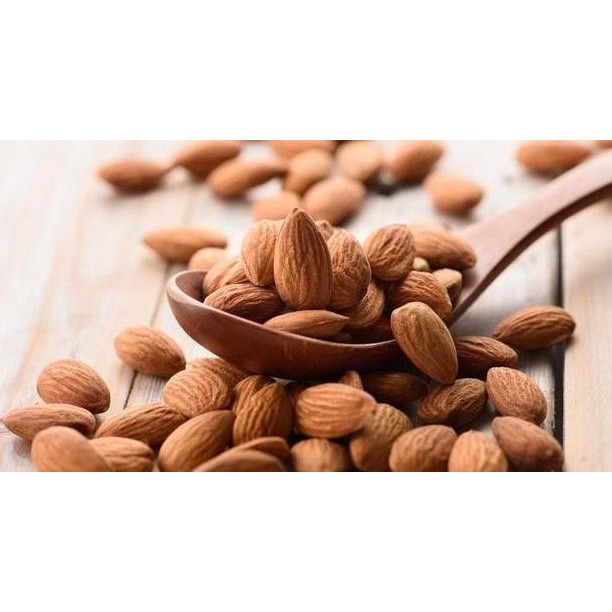

Raw Almond Whole 1kg / Kacang Almond Utuh Mentah Berkualitas