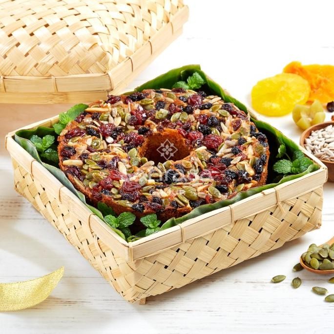 

Foodiesia Hantaran Tropical Fruit Cake Besek