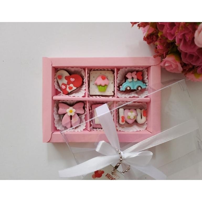 

tu-67 hampers valentine isi 6 premium chocolate Murah