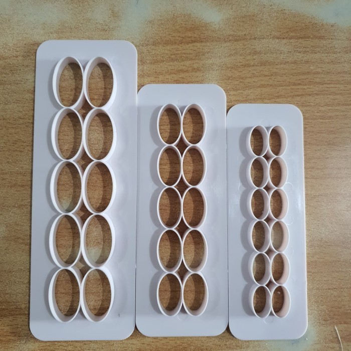 

READY EMBISS CUTTER (10) OVAL 3 PCS SET / CETAKAN