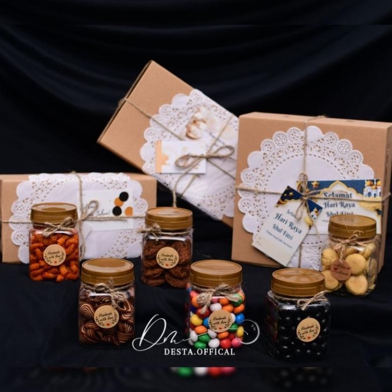 

SPECIAL HAMPERS KUE KERING | HAMPERS LEBARAN | GIFT BOX | GIFT BIRTHDAY | HAMPERS RAMADHAN | PAKET KUE KERING -28