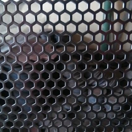 Plat Lubang Besi Hexagonal 50cm x 150cm