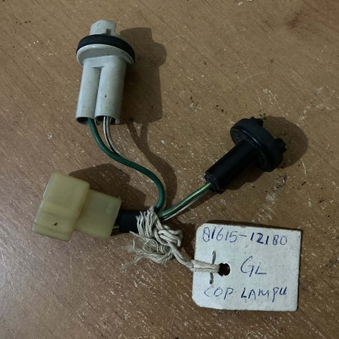 Soket Lampu Depan + Sen Corolla AE80 GL EE80 SE Saloon TOYOTA GENUINE