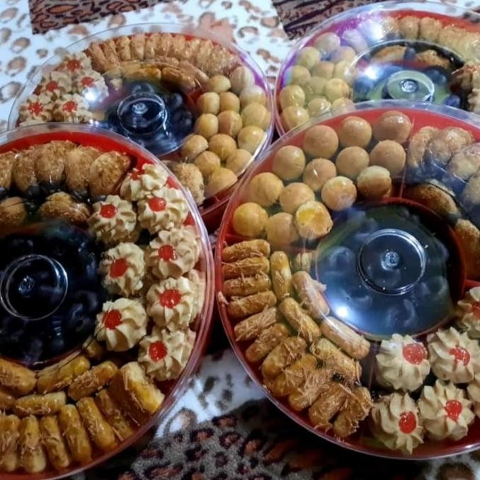 

New Arrival, Parcel Kue Kering Wisman Kue Kering Kombinasi Kue Lebaran Murah
