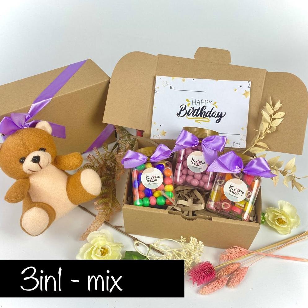 

SPECIAL Hampers Lebaran / Hampers Kue Kering / Hampers Snack / Chocolate Gift Box / Hadiah Ulang Tahun Cewek / Gift Box Snack / Coklat Viral / Hampers Birthday / Kado Valentine / Valentine Hampers / Hadiah pacar dar-10