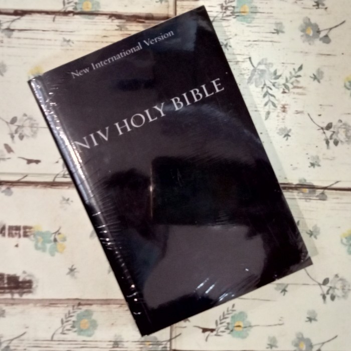 

ZONDERVAN : NIV HOLY BIBLE COMPACT PAPERBACK