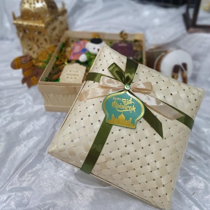 

Parling Laris! Paket Box Hampers Lebaran Kue Kering Toples Murah 53