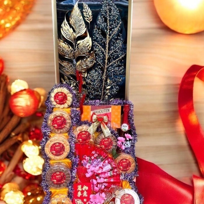 

Parsel kue CNY Imlek/hampers kue imlek box rantang