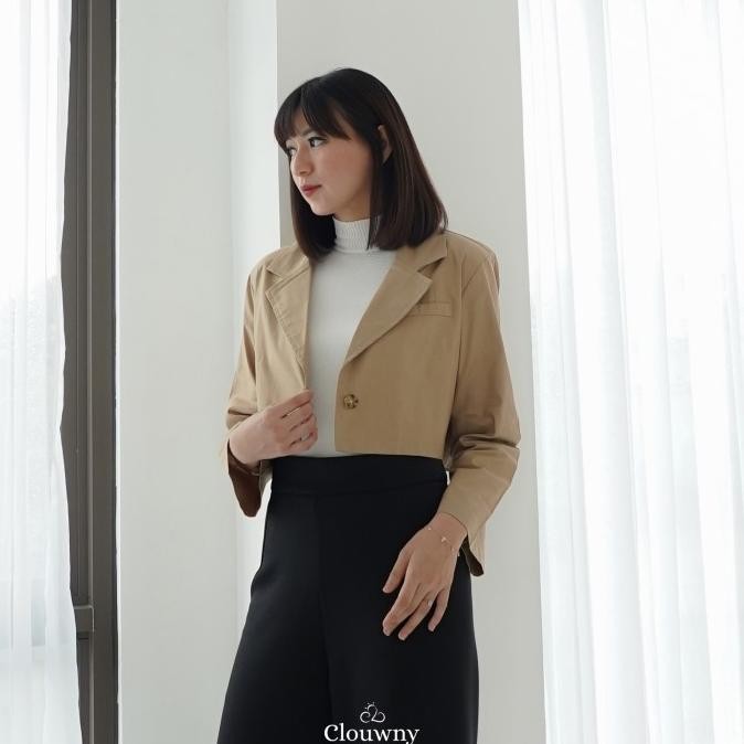 Grosir Clouwny - Blazer Wanita Formal Amanda Crop Blazer