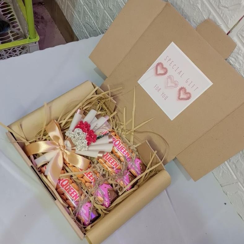 

TERLARIS Hampers Gift Box Coklat Silverqueen Kado Ulang Tahun / Anniversary / Valentine/ Wisuda / Lebaran ad-3