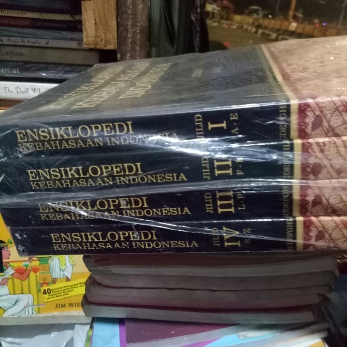 

Ensiklopedi Kebahasaan Indonesia