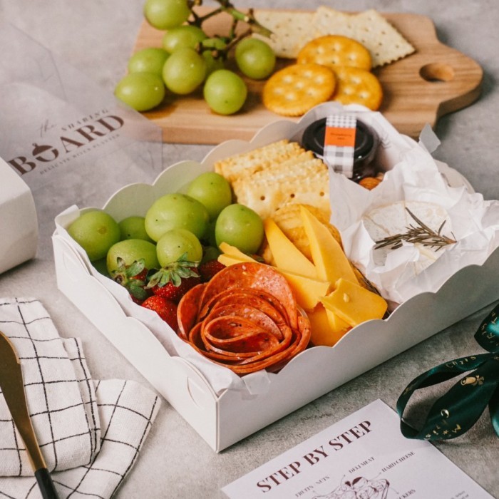 

TERBARU! SHARING BOARD The Board & Platter Charcuterie & Cheese Platter