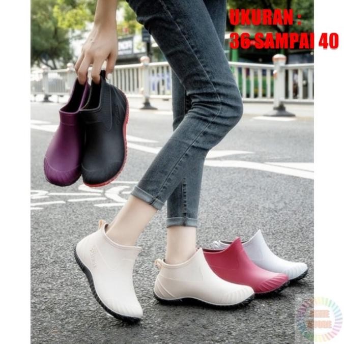 Sepatu Boot Karet Fashion Wanita Tahan Air Nyaman