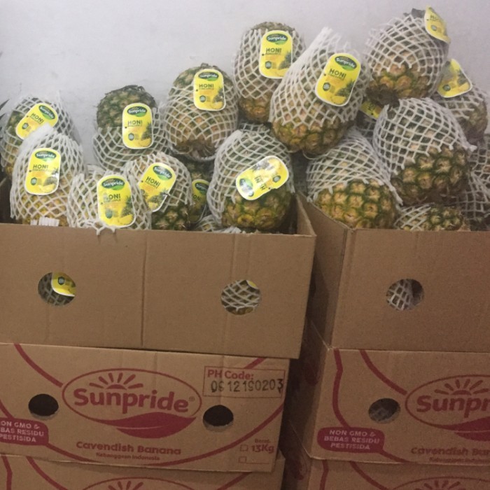 

Product Terlaris Nastar Mentega Wisman 100%,Lumer Di Mulut(The Best Pineapple Tart)