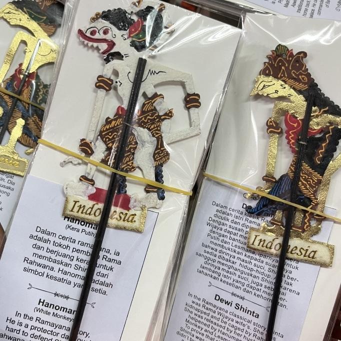 

PROMO / Souvenir miniatur wayang kulit pembatas buku 1 kodi (isi 20 pcs) bookmark khas indonesia Non COD