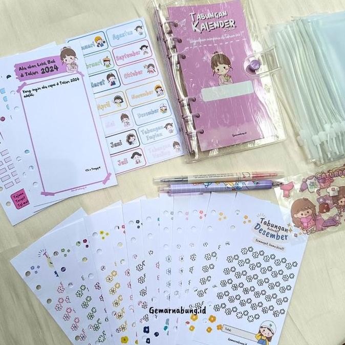

PAKET BINDER NABUNG KALENDER ISI 12 ZIPLOCK