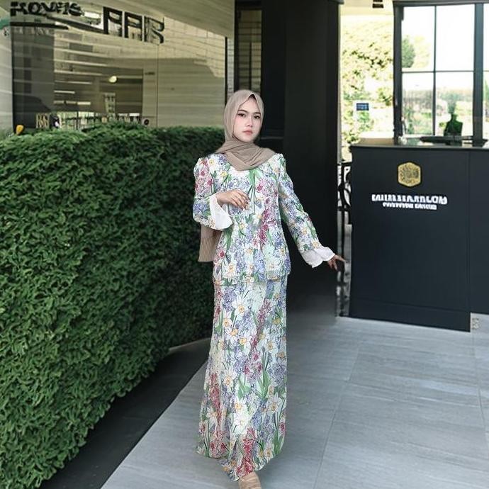 Bunga Baju Musilim Set 2 In 1 Dress Korean Style Premium Wanita Kekinian Gereja Elegant Simple  Form