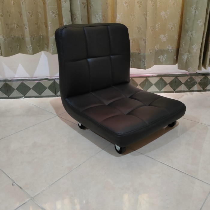 KURSI LESEHAN SANDARAN EMPUK NIMALIS DAN ELEGAN