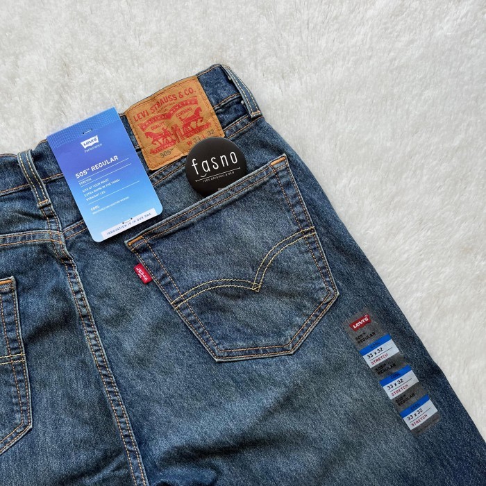 ORIGINAL Levis 505 PERFORMANCE COOL Stretch Denim, MED Blue Wash. [ Lightweight Denim ]