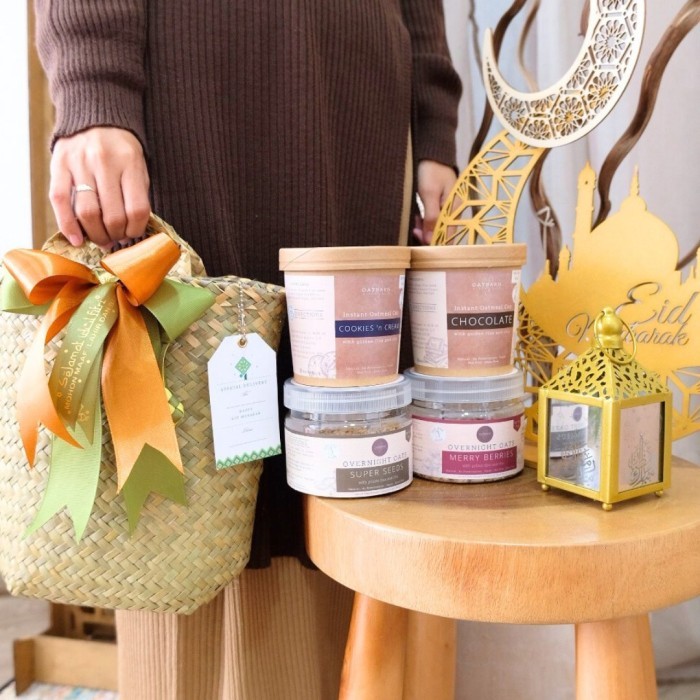 

PARSEL RAMADAN 'KAREEM' OATBARN HAMPERS MAKANAN LEBARAN PARCEL