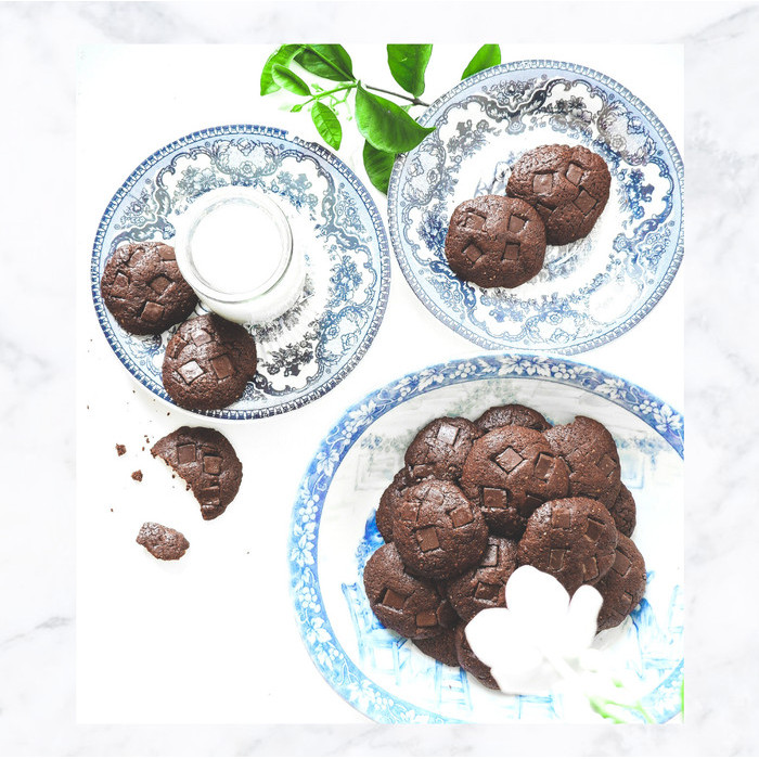 

DOUBLE CHOCOLATE REGULAR CRISPY COOKIES (VEGAN, GF, SF)