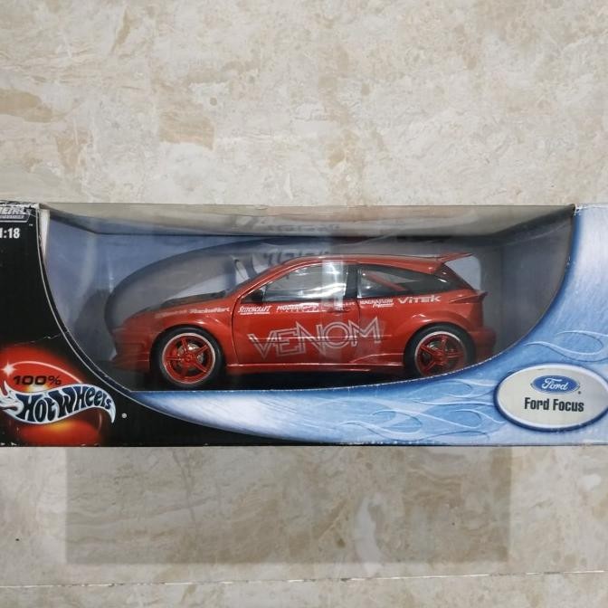 TERBATAS HOTWHEELS FORD FOCUS 1/18 100% HOT WHEELS RED RACING KEREN RARE ITEMS