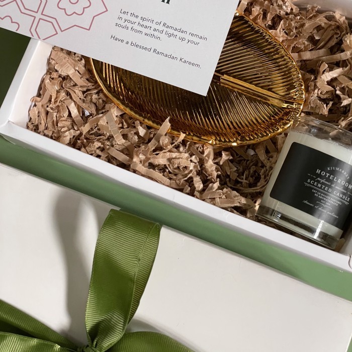 

CLASSIC HAMPERS RAMADAN / HAMPERS LEBARAN TRAY CANDLE AROMATERAPHY