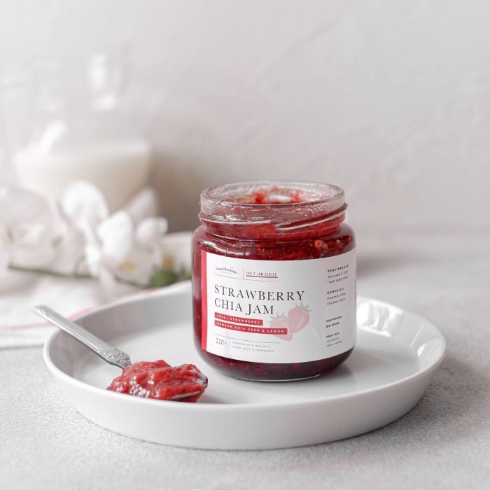

VIAND BEVANDE STRAWBERRY CHIA JAM 220GR