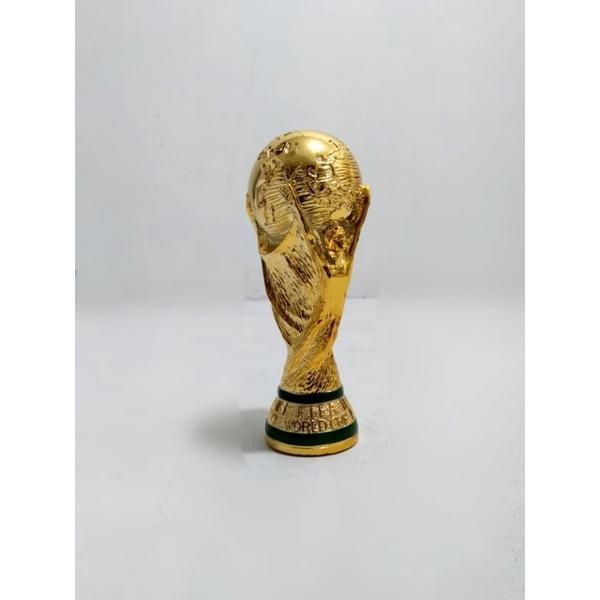 terbaru  miniatur replika trofi piala dunia 14cm / miniatur trofi piala dunia / pajangan dekorasi
