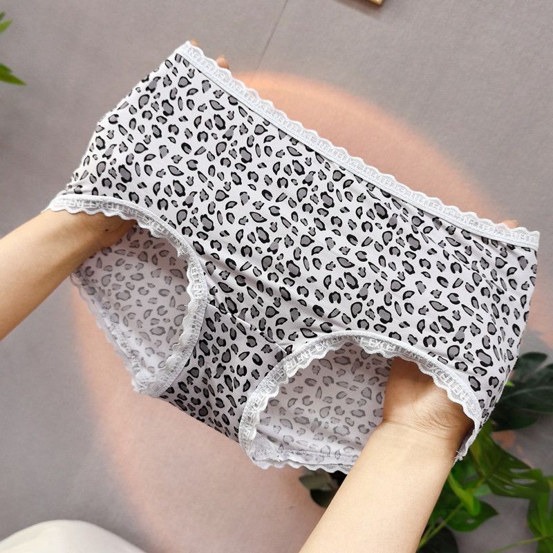 Celana Dalam Motif Macan Tutul, Celana Dalam Pertengahan Pinggang Klasik Bersirkulasi