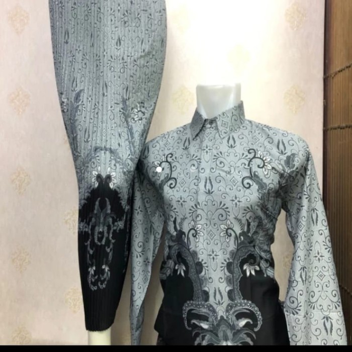 Kemeja Batik Couple Pasangan Wanita / Kemeja Batik Mewah Dan Elegan