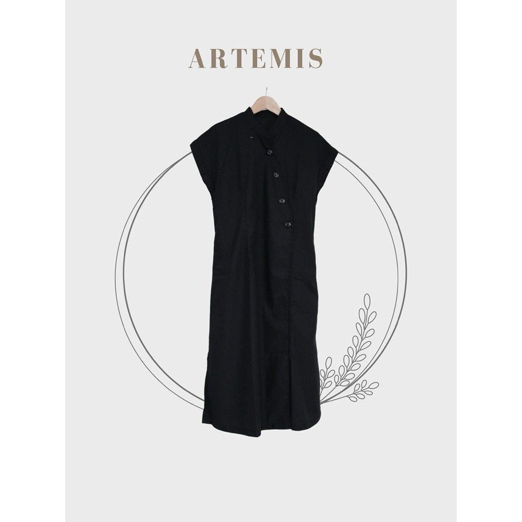Artemis – Symmetric Dress