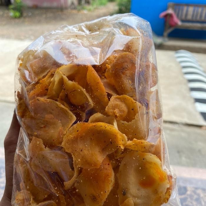 

STOK TERBATAS Nggayemi Keripik Tamalada Khas Jepara Renyah Gurih Premium - Makanan Ringan - Food,