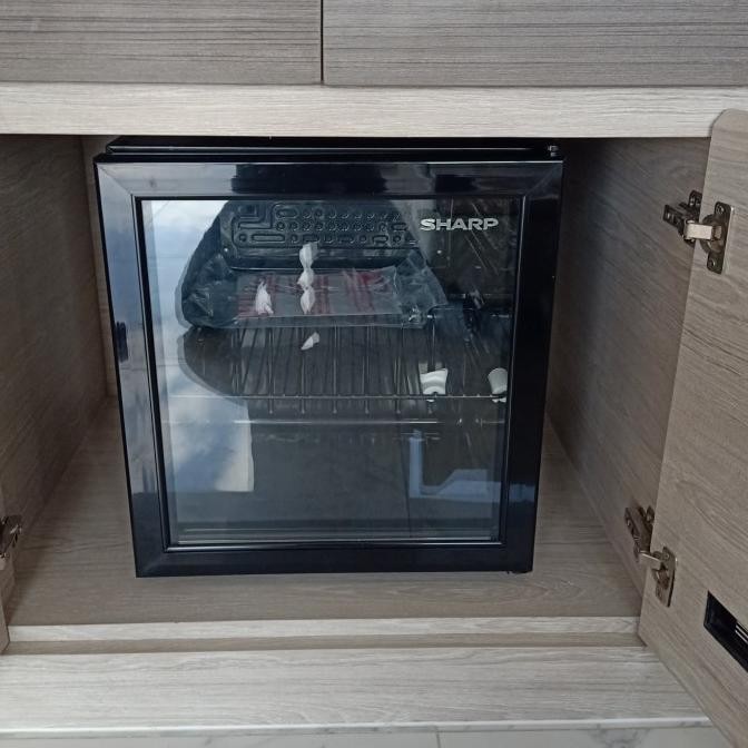 showcase mini bar Sharp sch 50xfs