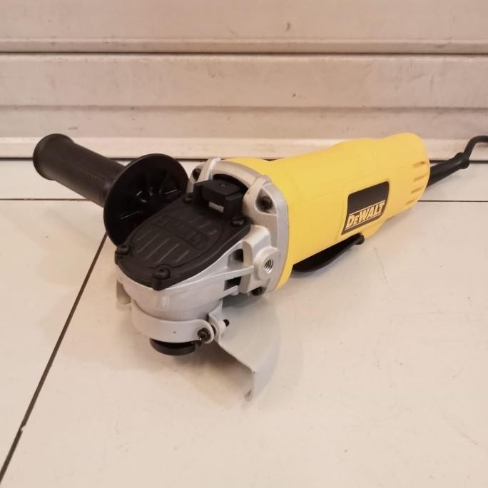 Mesin Gerinda Tangan 4Inch Angle Grinder Dwe8200Pl Dewalt Original Dan Terpercaya