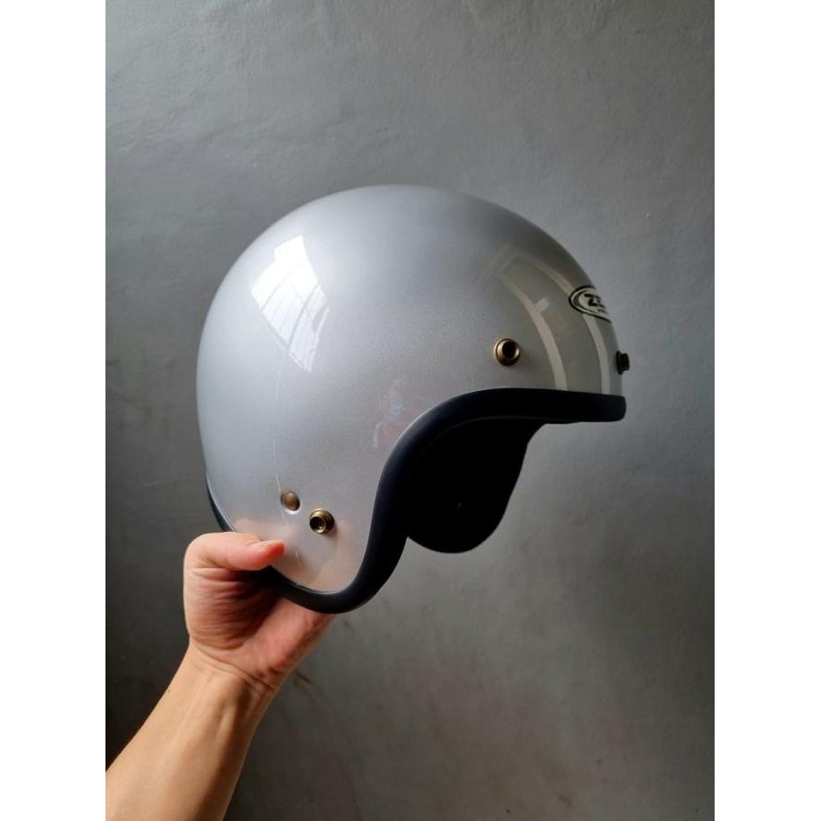 PROMO (CACAT) ZEUS 385C SILVER GLOSSY RETRO