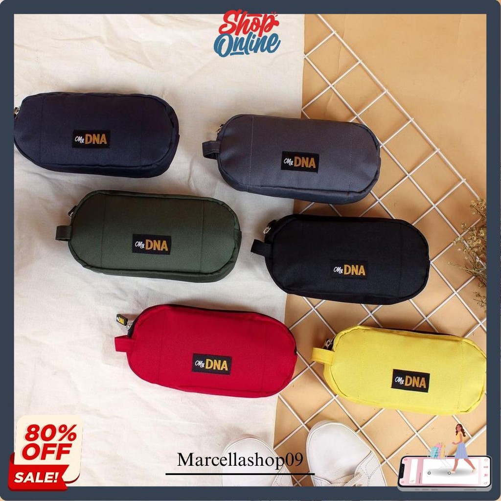 

Tempat Pensil Custom Nama - Tas Kosmetik Pouch Aksesoris Gadget - Cromo Pouch Mydna - Tas Custom Hadiah Ulang Tahun, Merchandise Komunitas & Perusahaan Gratis Ongkir