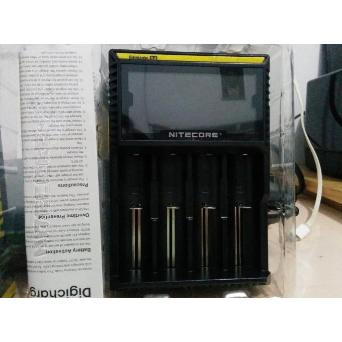 Murah Nitecore D4 Digital Charger Baterai - 4 Slot Non COD