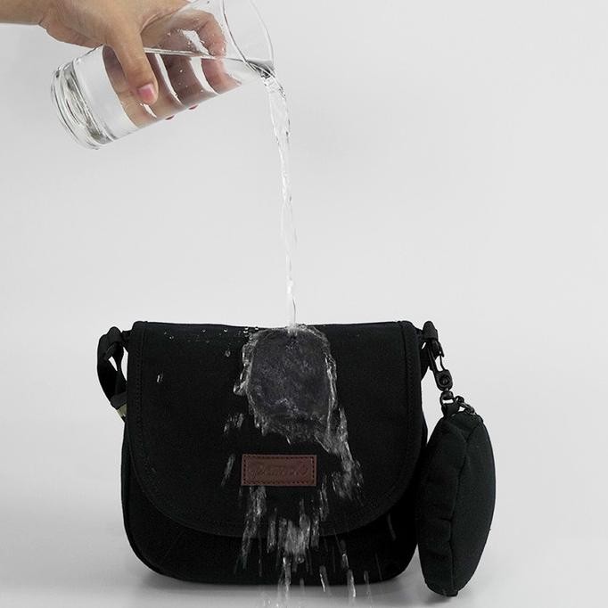 Sale Pamole - Tas Selempang Waterproof Penutup Resleting - Yua Series