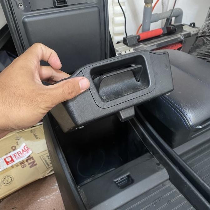 Arm rest honda odyssey rb3 pnp ke rb1 dan rb2