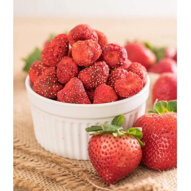 

By05 NAKOCI Freeze Dried Strawberry - Snack Buah Kering Stroberi Premium 50gram Viral
