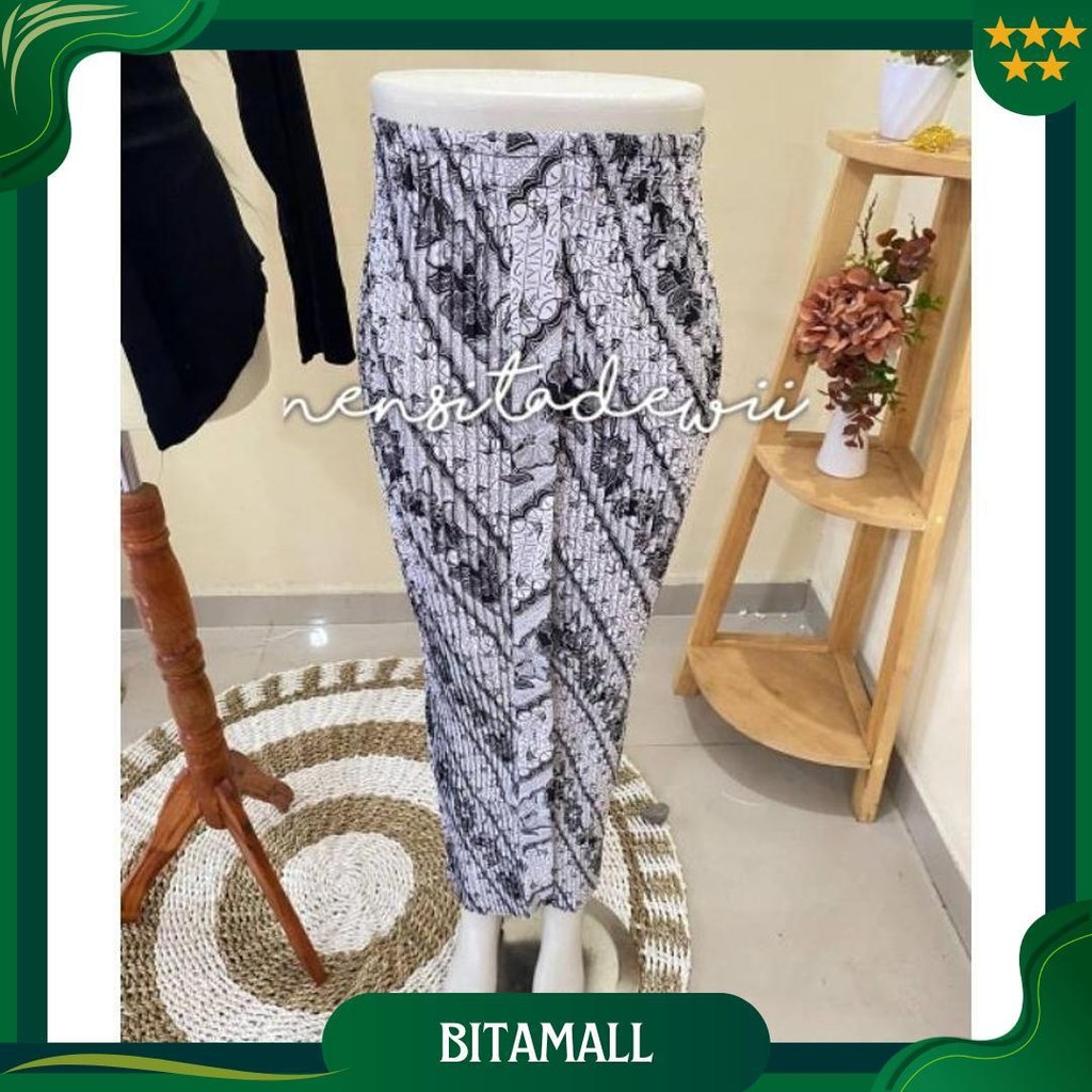 (Bridesmaid, Dht01) Kebaya Kutubaru + Rok Plisket / Motif Lereng Putih Promo