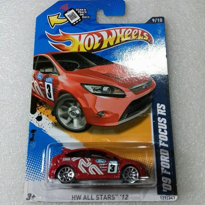 Hot Wheels 09 Ford Focus RS. Hatch Back. Card HW All Stars 2012. Merah