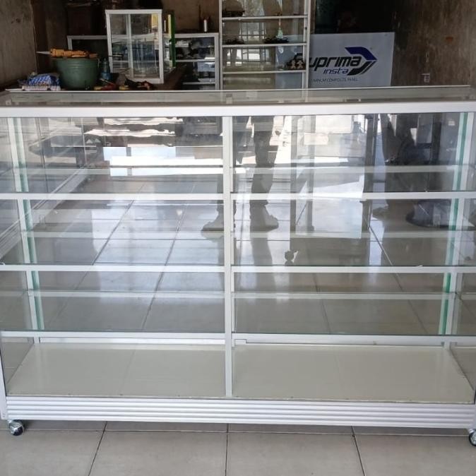 Etalase Kaca 1.5 meter KOKO