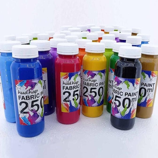 

Cat lukis kain serbaguna waterbase kemasan 250 ml YAN