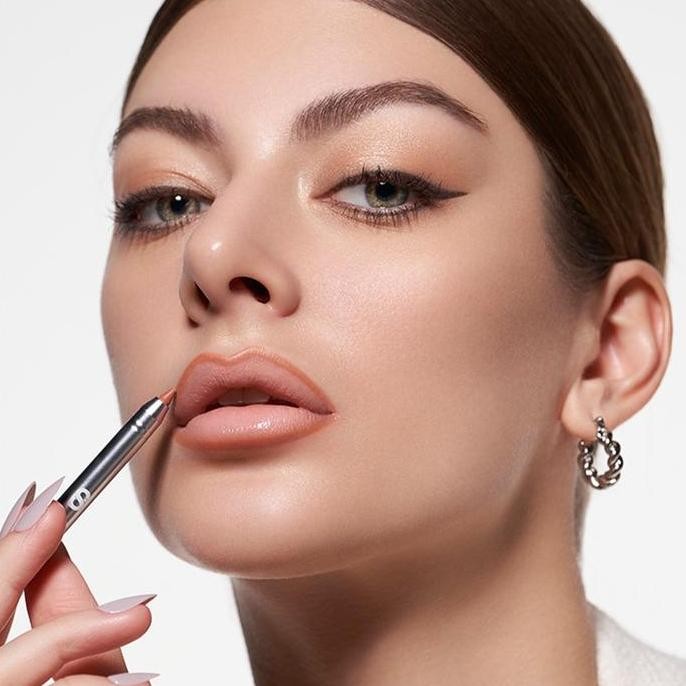 Buttonscarves Beauty - Round The Clock Lip Liner