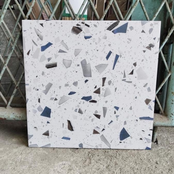 Keramik 40x40 motif terasso (kasar)/ keramik terazo/ terazzo/ teraso kasar/ dinding lantai kamar man