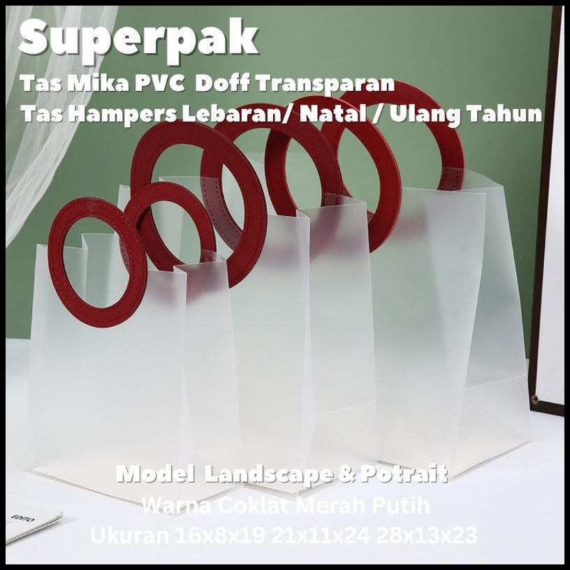 

Ready [Harga 10Pcs] Tas Mika 16X8X19 Pvc Doff Transparan Gagang Kulit / Tas Hampers Souvenir Goodie Bag Ulang Tahun Lebaran Imlek Natal Premium {Terlaris|Best Seller}