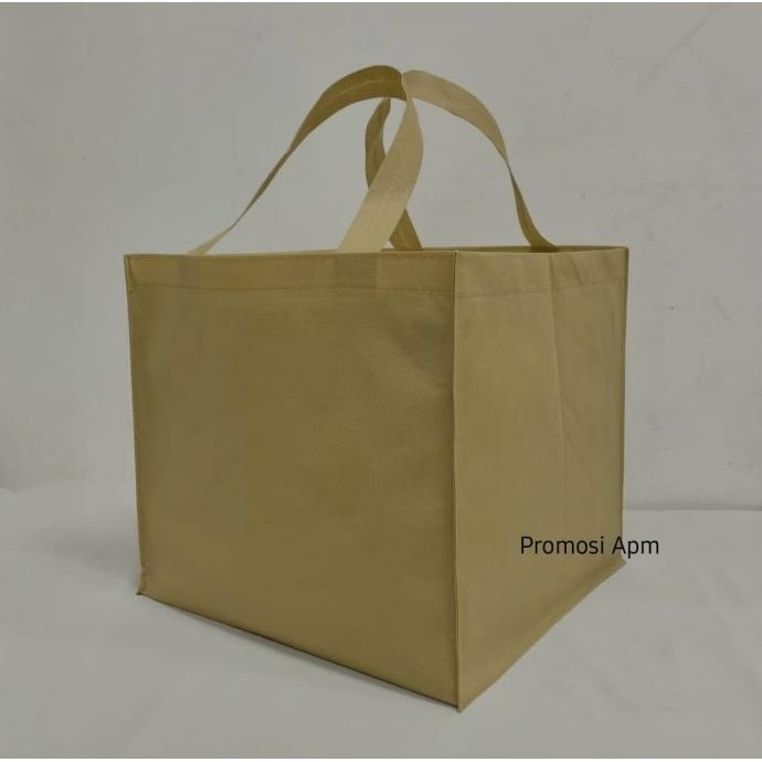 

Tas Spunbond Jahit Ukuran Luar - 38x38xT35 cm untuk box 36x36 cm murah