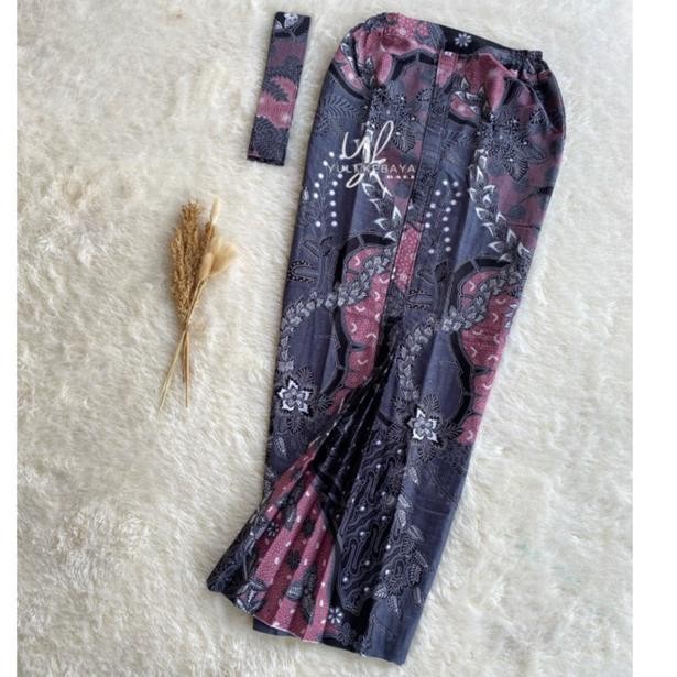 ''Terlaris" Rok Batik Wiru / Wiron | Jarik Batik Wisuda Kondangan